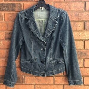 CABI JEANS Denim Sz Medium Jean Jacket. EUC.